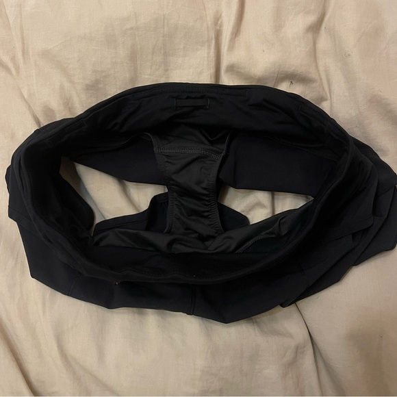 Lululemon Run: Speed Short *Block-It Pocket 2.5" Size 8 - Picture 6 of 7